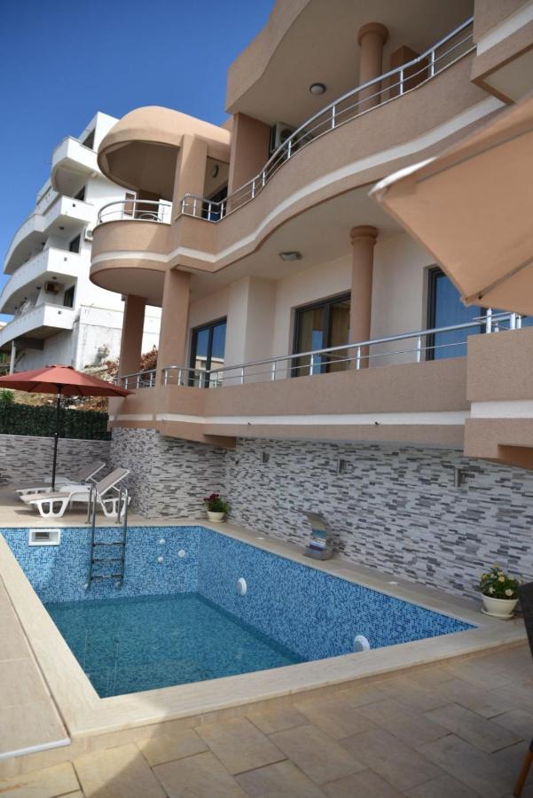 Guest House Evropa 2 Ulcinj Exterior foto