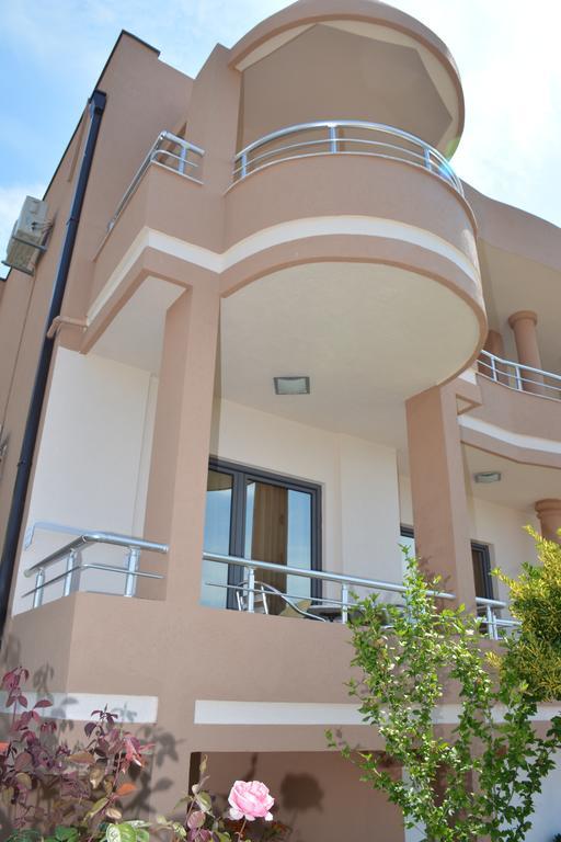 Guest House Evropa 2 Ulcinj Exterior foto