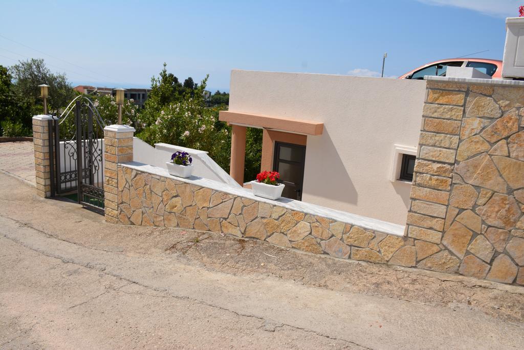Guest House Evropa 2 Ulcinj Exterior foto
