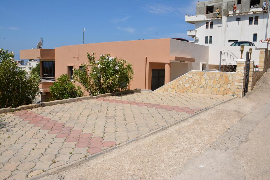 Guest House Evropa 2 Ulcinj Exterior foto
