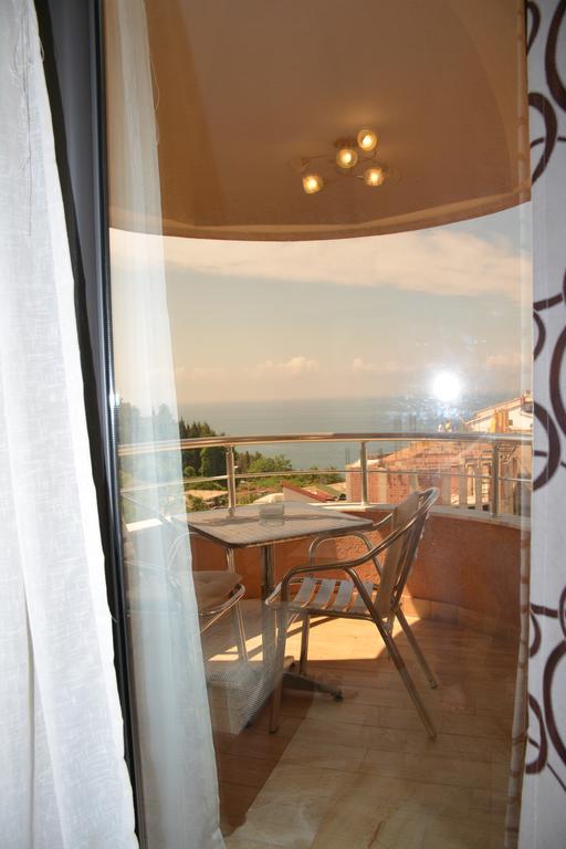 Guest House Evropa 2 Ulcinj Exterior foto